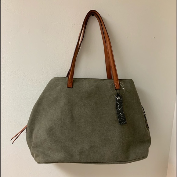 street level tote